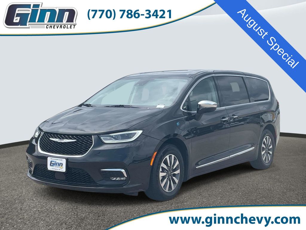2023 Chrysler Pacifica Hybrid Limited FWD