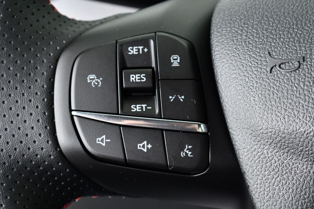 New 2026 Black Ford ST-Line Select Hybrid image 32