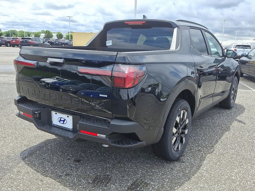Thumbnail: 2025 Hyundai Santa Cruz - 4