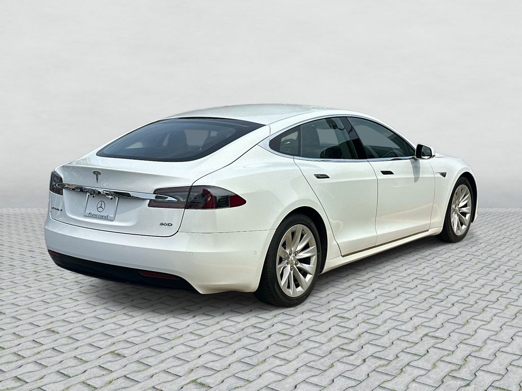 Thumbnail: 2016 Tesla Model S - 5
