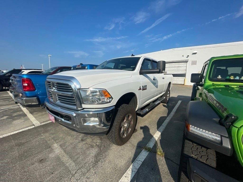 Bright White Clearcoat 2017 RAM 2500 Pickup Truck Four-Wheel Drive 6-Speed Automatic