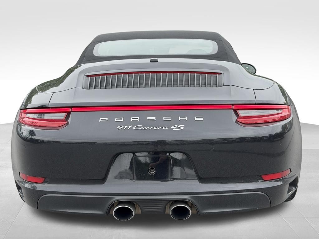 2017 Porsche 911 Carrera 4S