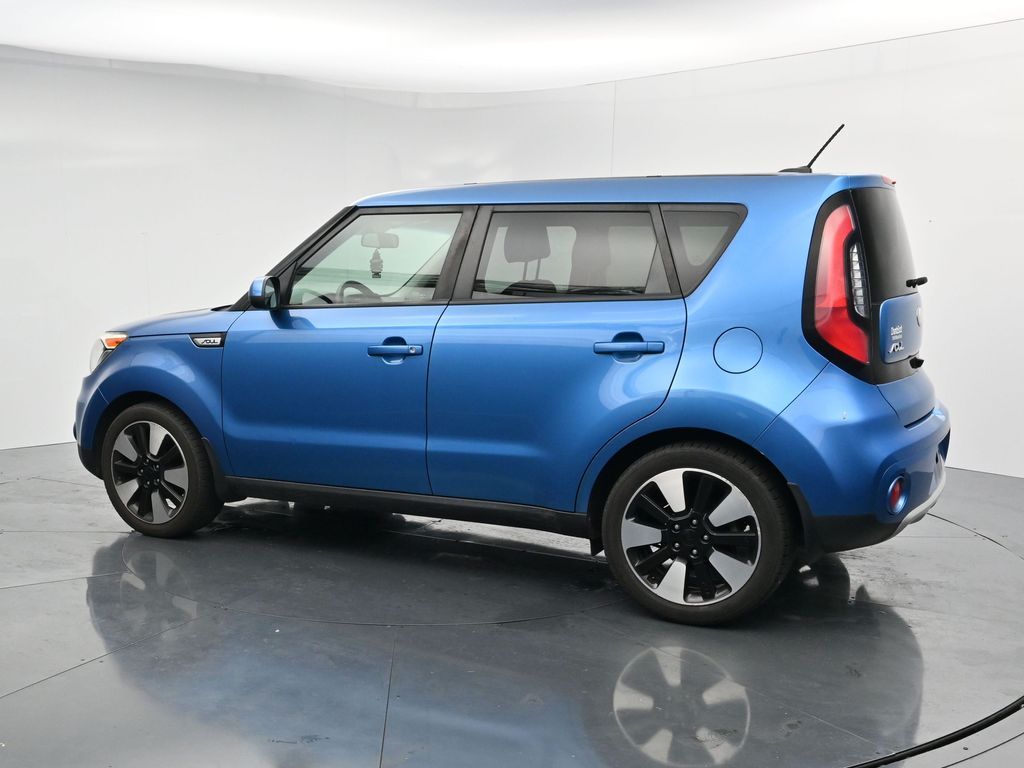 Used 2017 Blue Kia Plus image 5