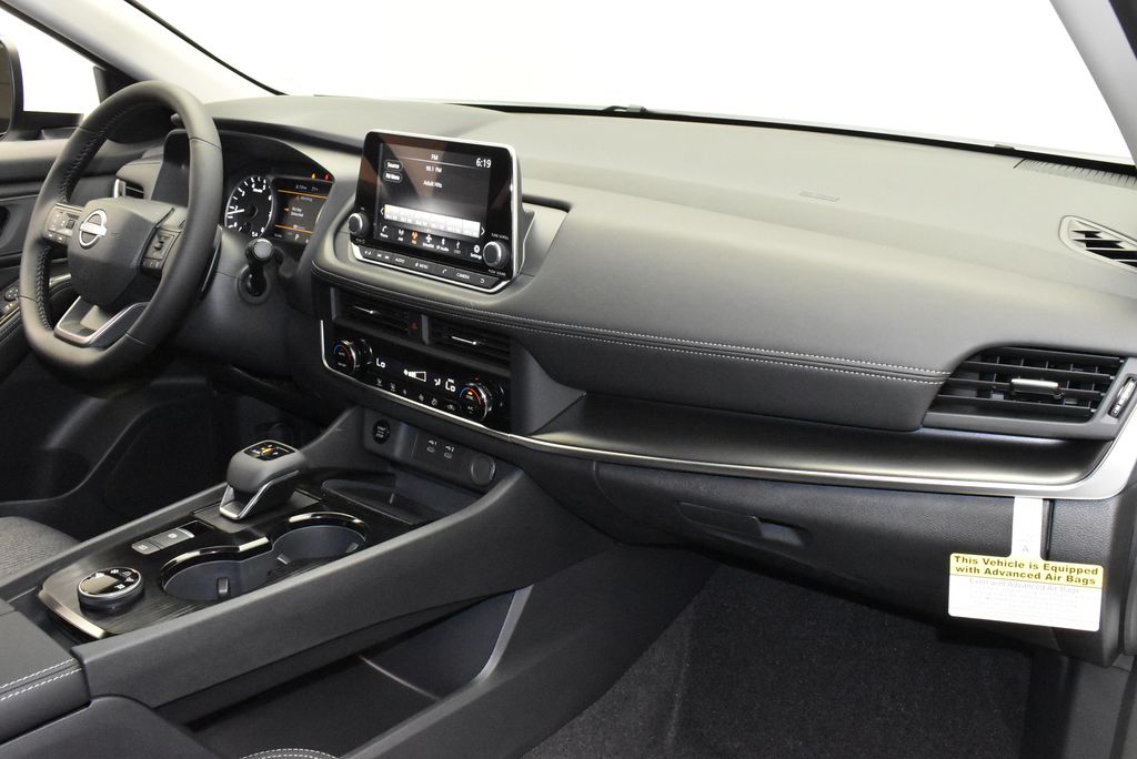 2025 Nissan Rogue SV 25