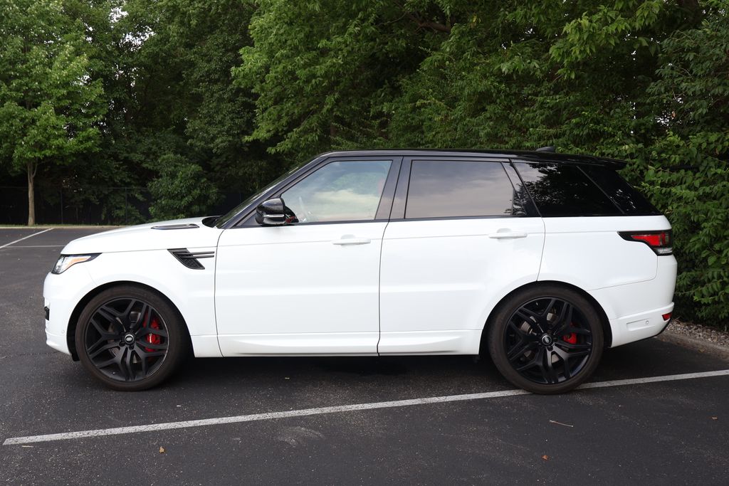 Thumbnail: 2017 Land Rover Range Rover Sport - 4