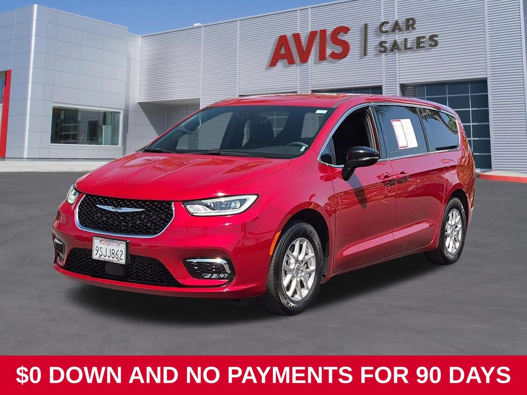 Red 2025 Chrysler Pacifica Minivan Front-Wheel Drive 9-Speed Automatic
