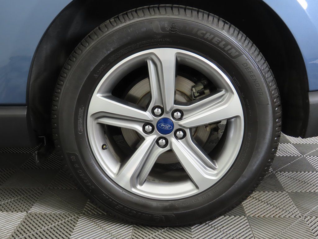 Thumbnail: 2019 Ford Edge - 32