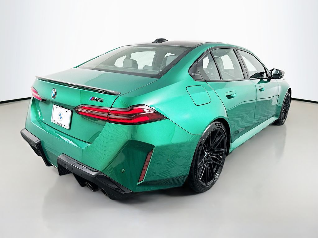 Thumbnail: 2026 BMW M5 - 5