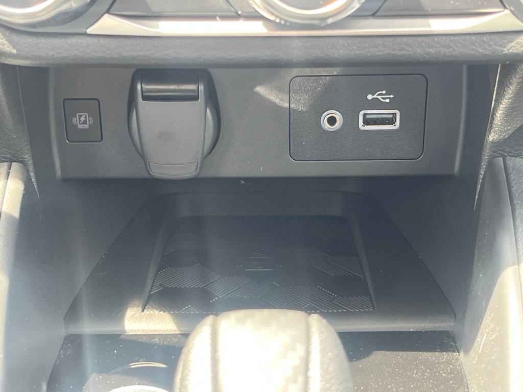 2025 Nissan Versa 1.6 SV photo