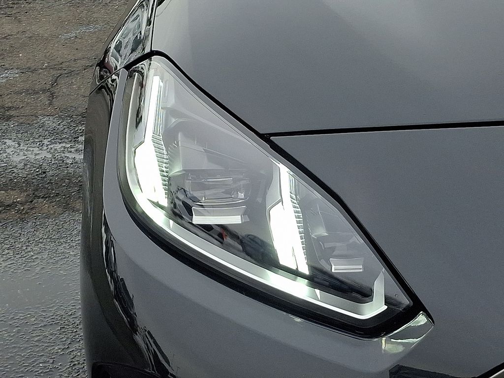 Thumbnail: 2025 BMW 2 Series - 9