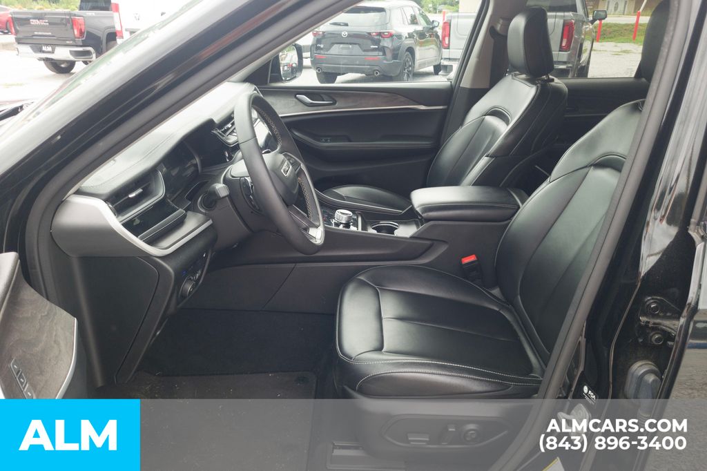 Used 2024 Black Jeep 4xe image 6