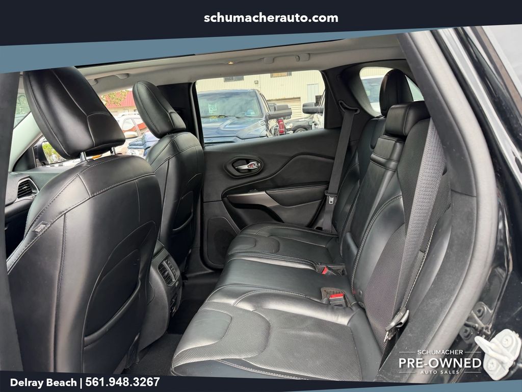 used 2019 Jeep Cherokee car, priced at $12,777
