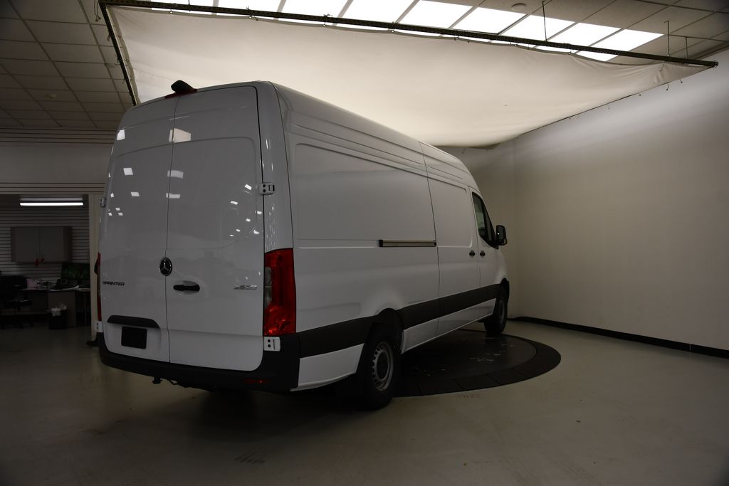 2025 Mercedes-Benz Sprinter 2500 6