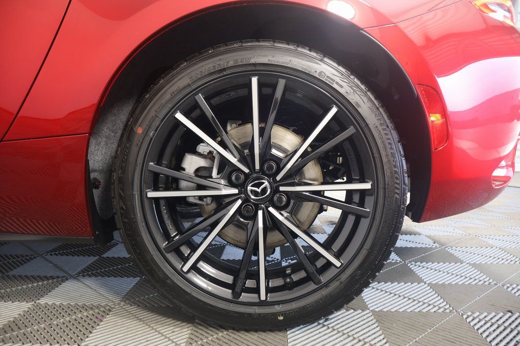 Thumbnail: 2025 Mazda MX-5 Miata - 11