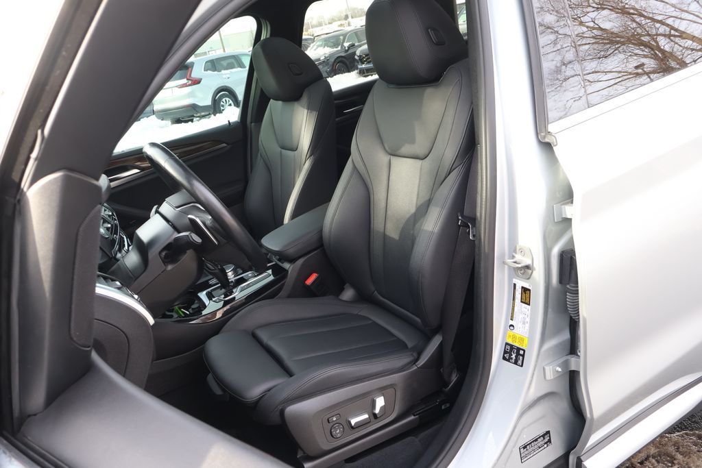 Thumbnail: 2021 BMW X3 - 30