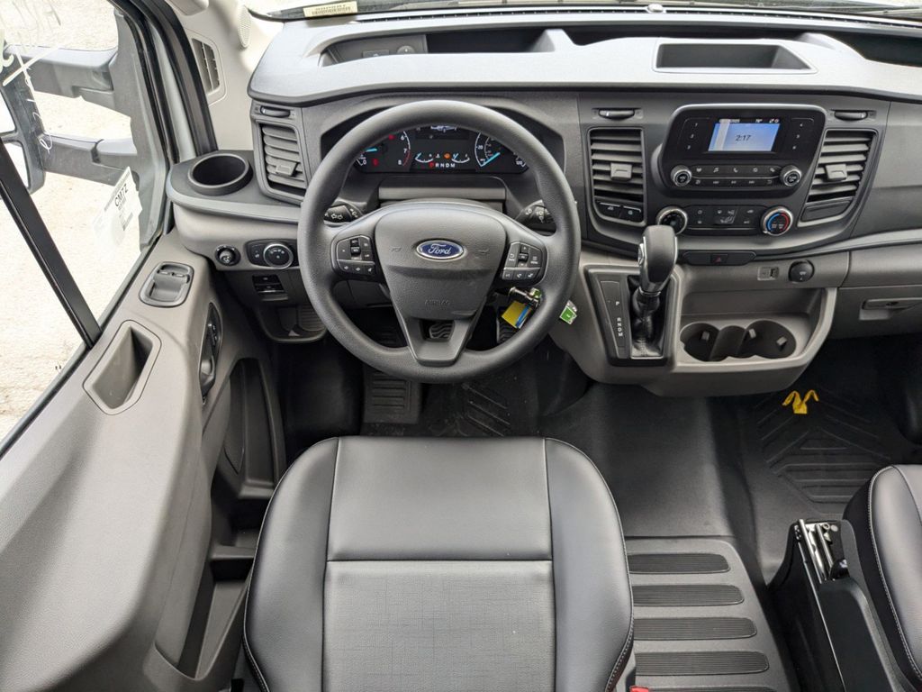 2025 Ford Transit 350