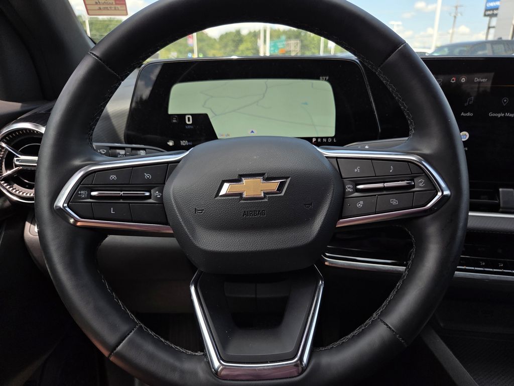 Used 2025 Chevrolet Equinox SUV