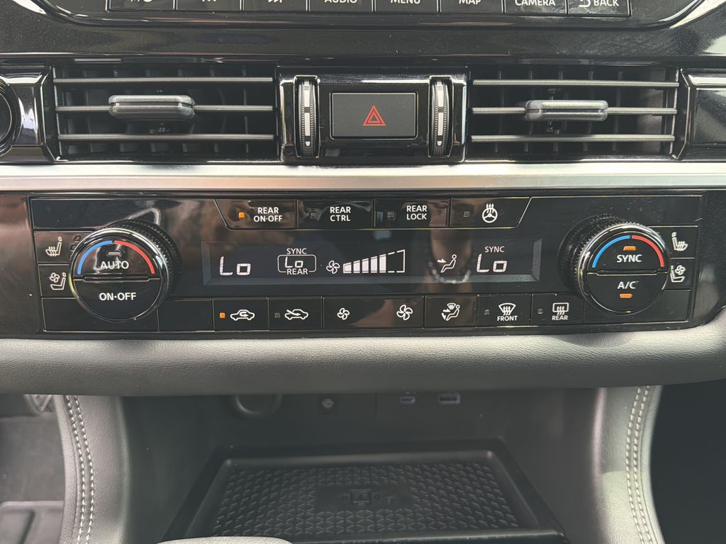 Used 2025 Nissan Pathfinder SUV