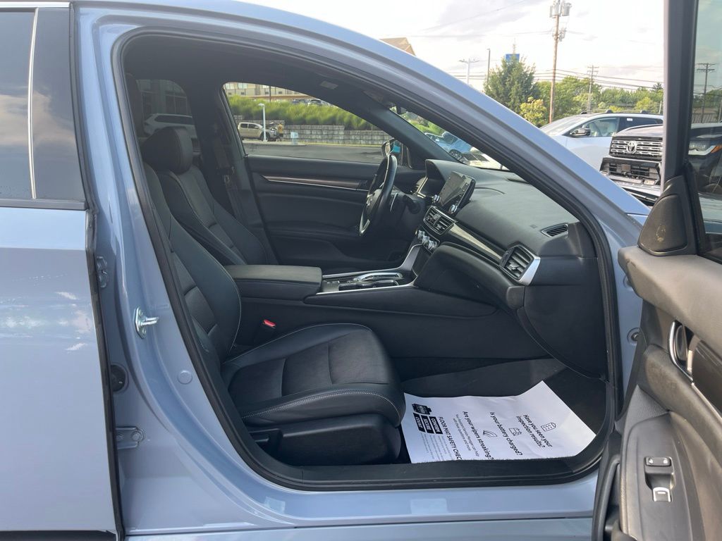Used 2022 Honda Accord Hybrid Sedan
