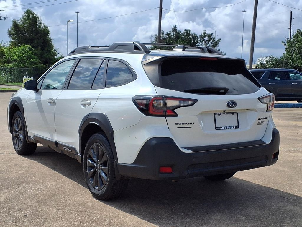 2023 Subaru Outback Onyx Edition White at Baytown Hyundai
