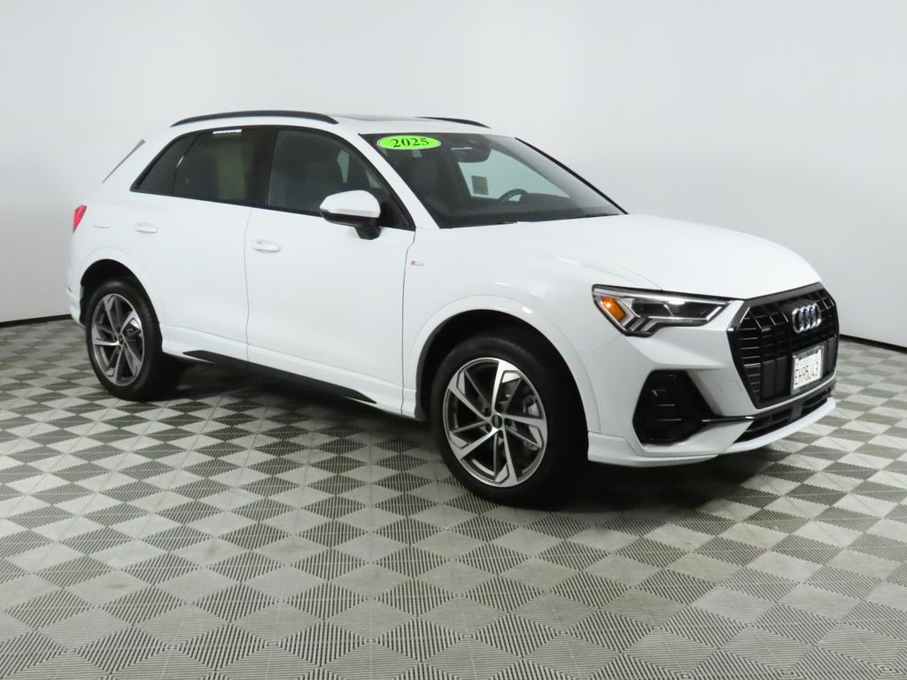Thumbnail: 2025 Audi Q3 - 7