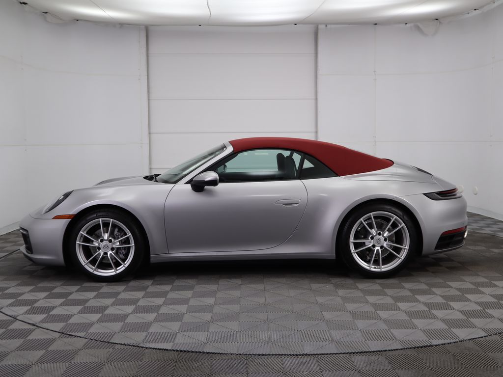 2023 Porsche 911 Carrera 16