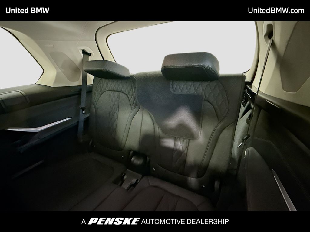 Thumbnail: 2023 BMW X7 - 14