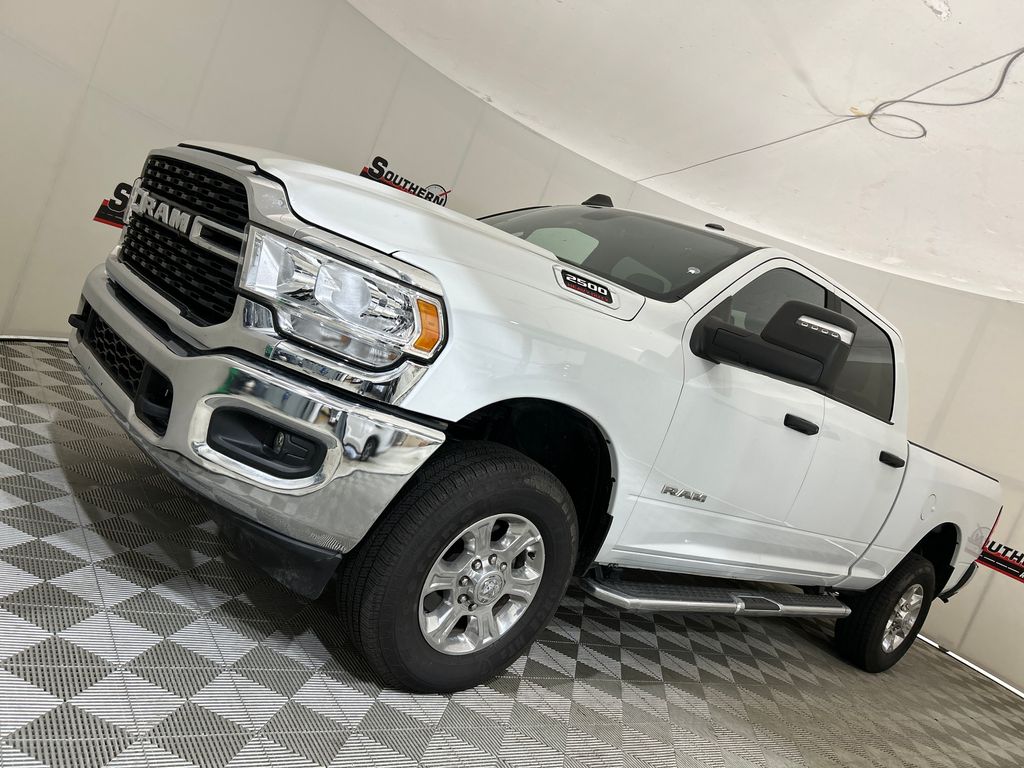 2024 RAM 2500 Big Horn Crew Cab 4WD