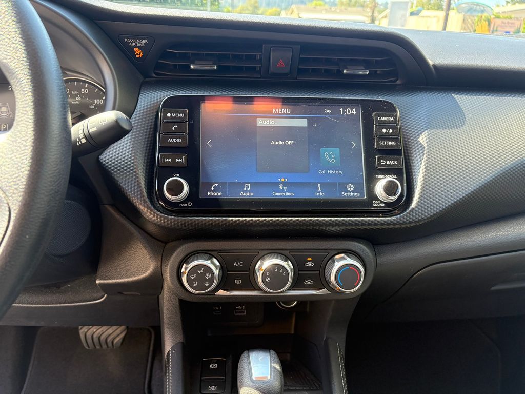 2024 Nissan Kicks SV