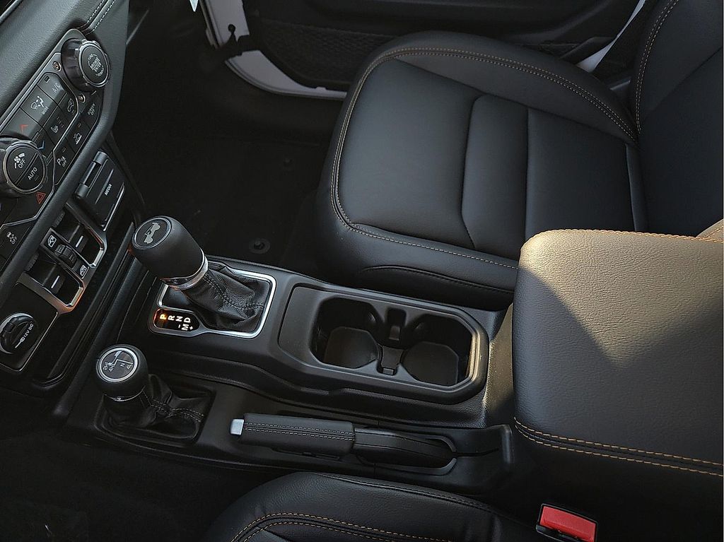 New 2026 Jeep Wrangler For Sale in Farmington, AR