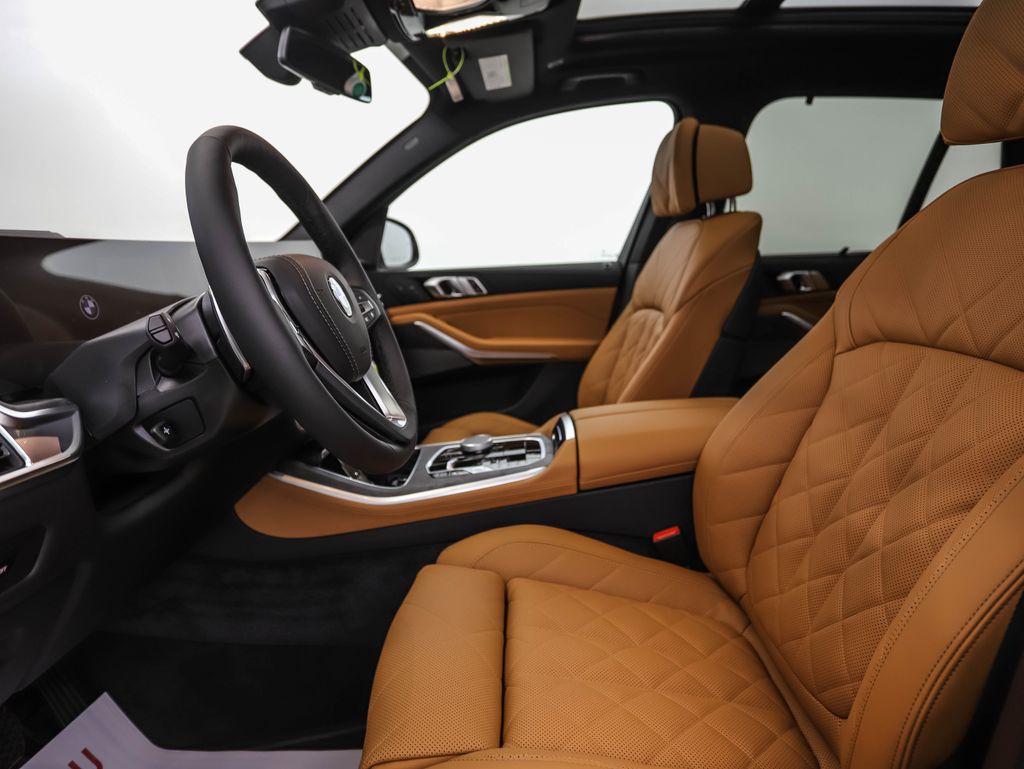 Thumbnail: 2026 BMW X5 - 11