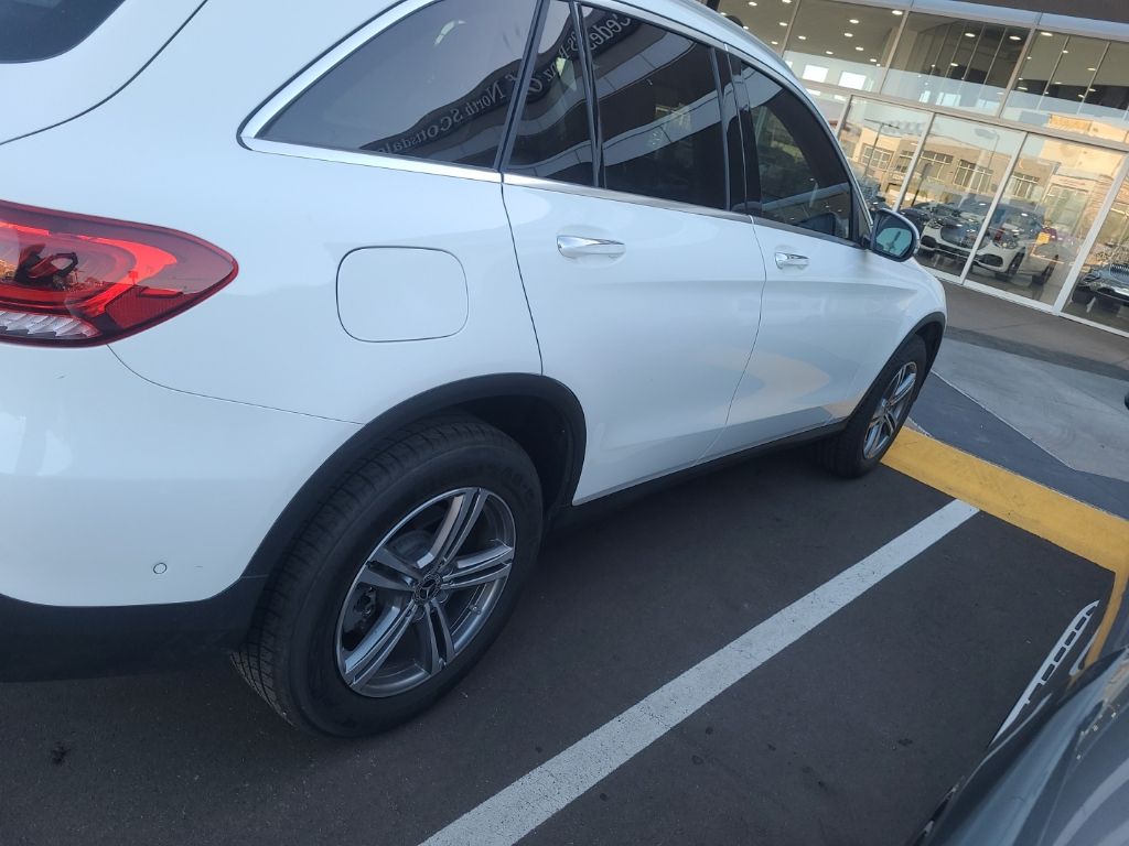 2022 Mercedes-Benz GLC 300 5
