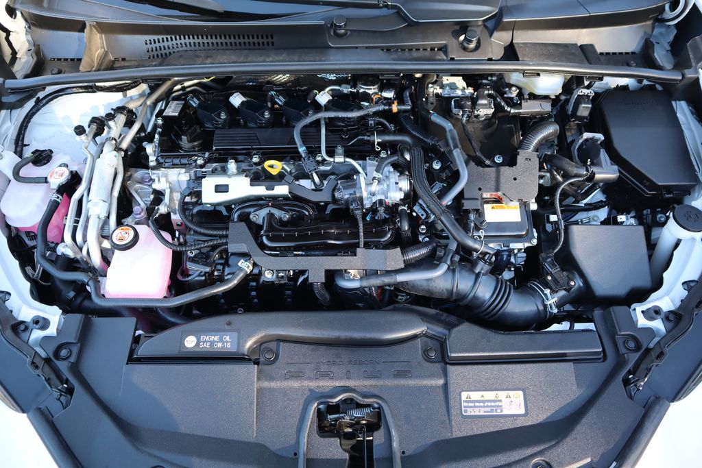 Thumbnail: 2025 Toyota Prius - 28