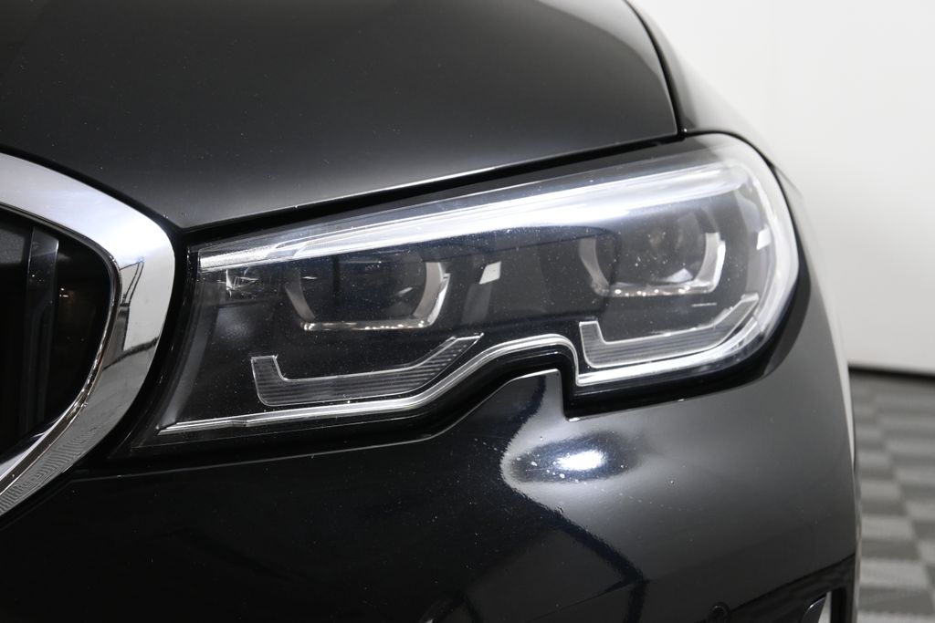 Thumbnail: 2021 BMW 3 Series - 11