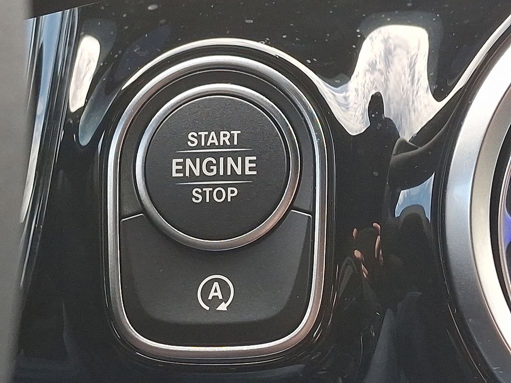 Thumbnail: 2025 Mercedes-Benz GLA - 22