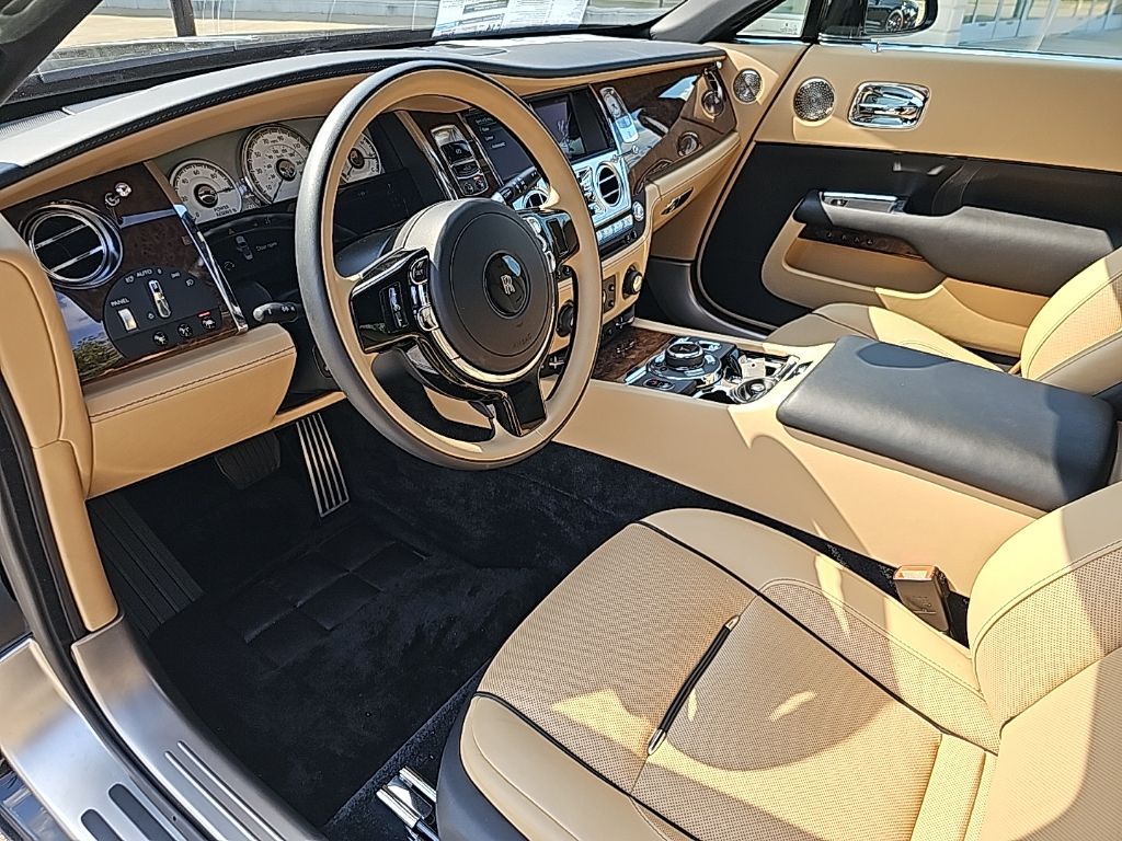 2019 Rolls-Royce Dawn Base 37