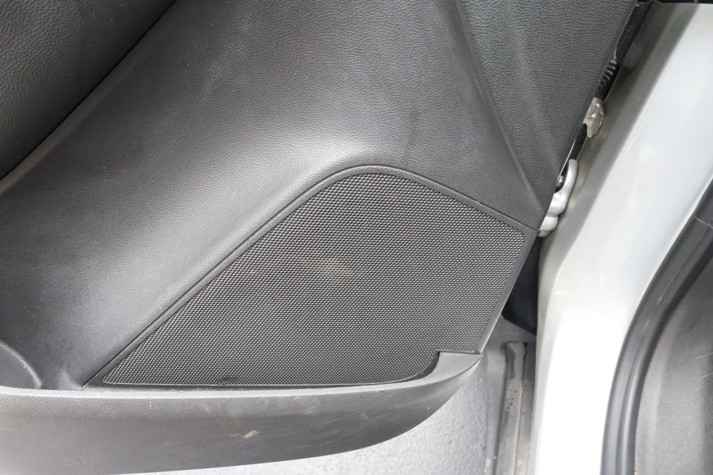Thumbnail: 2019 Chevrolet Trax - 12