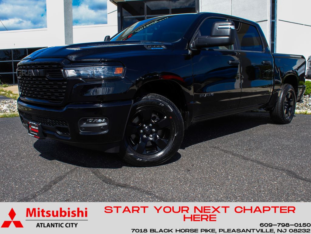 Diamond Black Crystal Pearlcoat 2025 RAM 1500 Pickup Truck Four-Wheel Drive 8-Speed Automatic