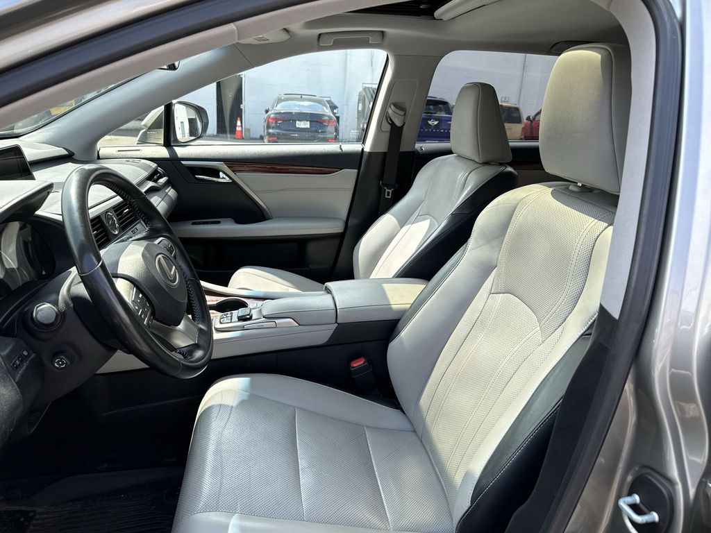 Thumbnail: 2019 Lexus RX - 2