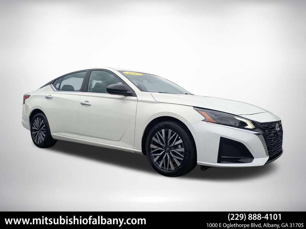 2025 Nissan Altima 2.5 SV