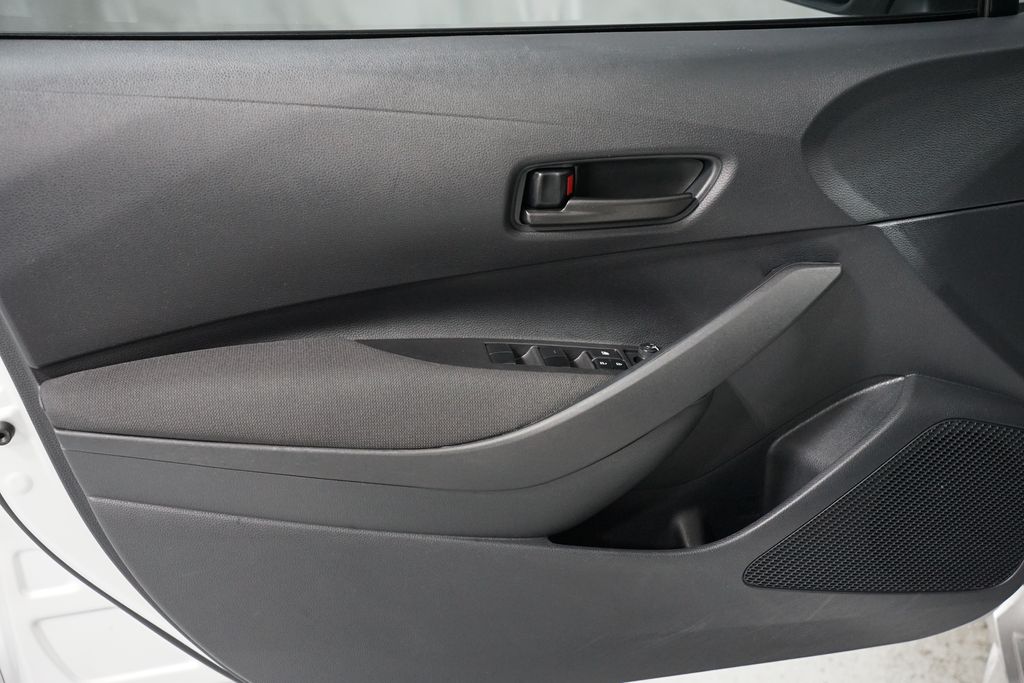 Thumbnail: 2025 Toyota Corolla - 27