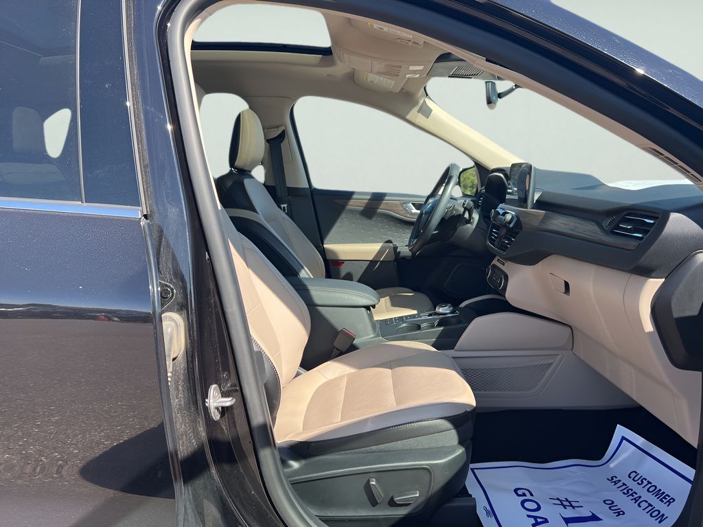 2020 Ford Escape