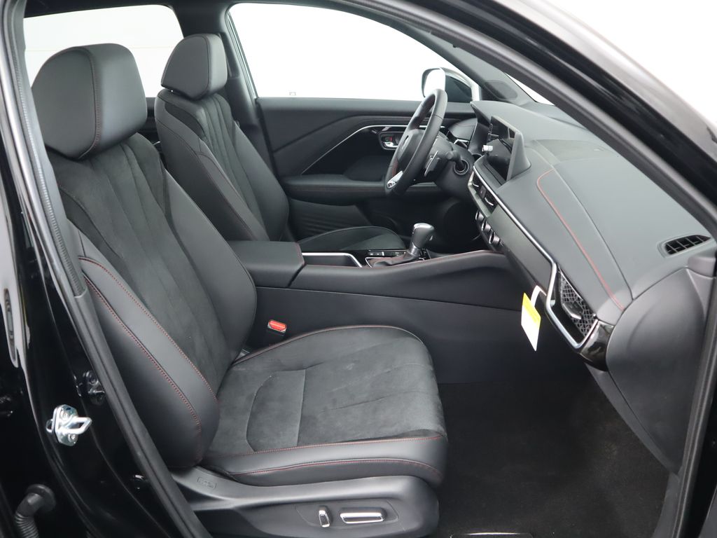 Thumbnail: 2025 Acura ADX - 22