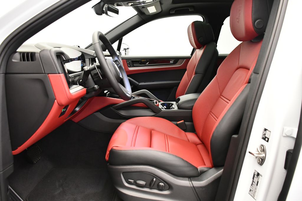 Thumbnail: 2026 Porsche Cayenne - 5