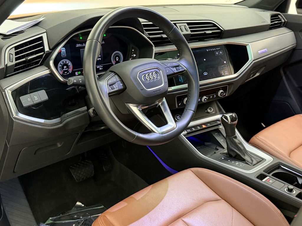Thumbnail: 2023 Audi Q3 - 22