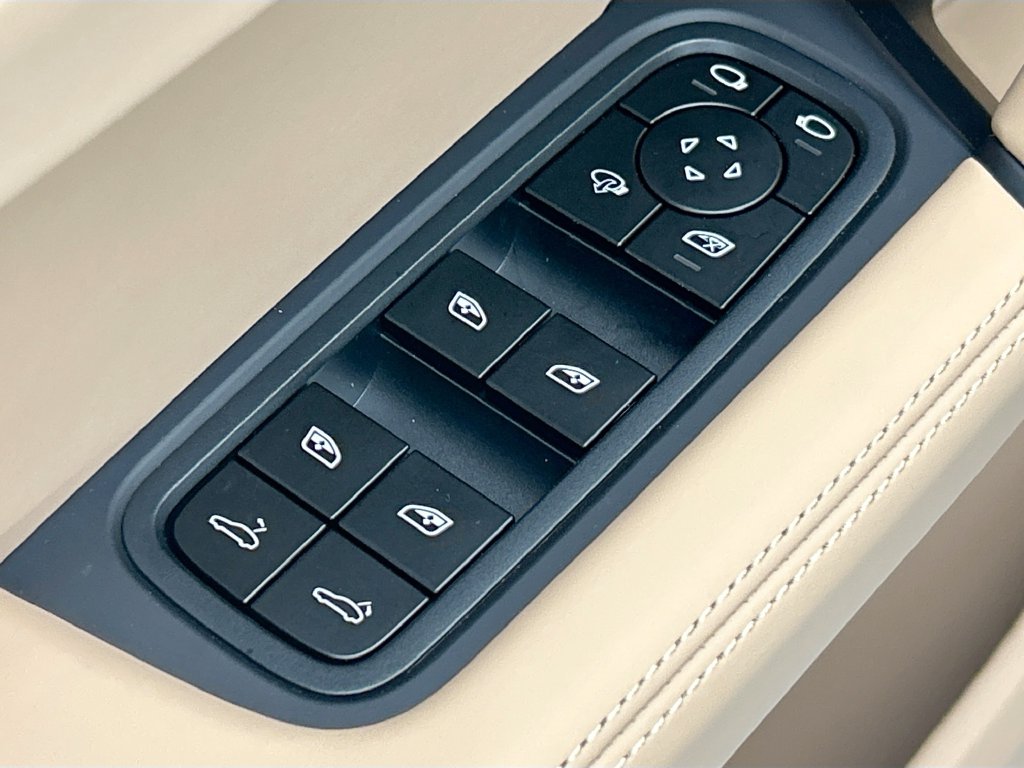 Thumbnail: 2026 Porsche Cayenne - 23