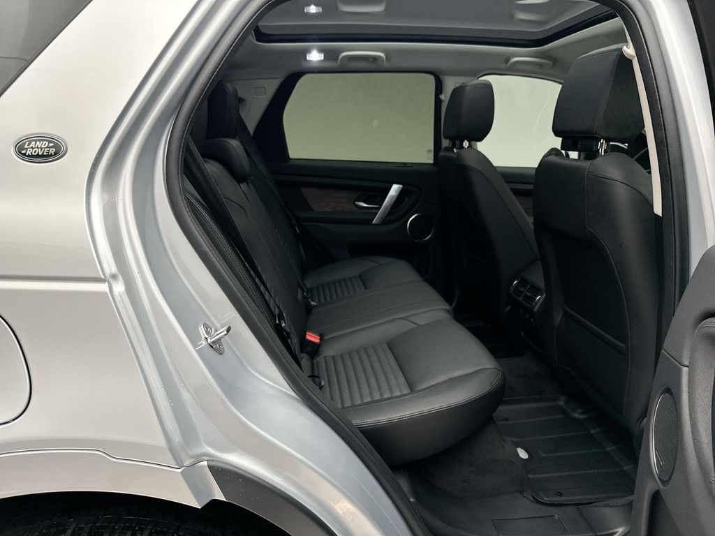 Thumbnail: 2025 Land Rover Discovery Sport - 7