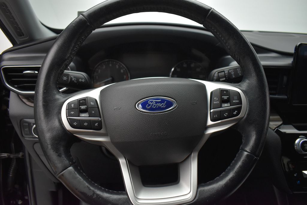 Thumbnail: 2022 Ford Explorer - 18