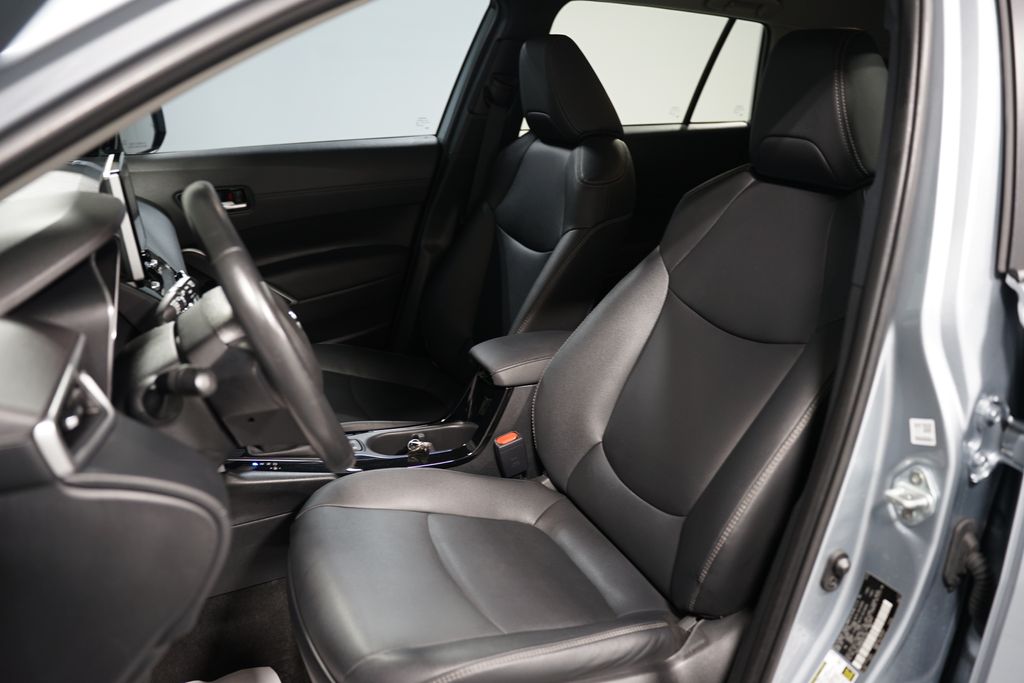 2024 Toyota Corolla Cross XLE 26