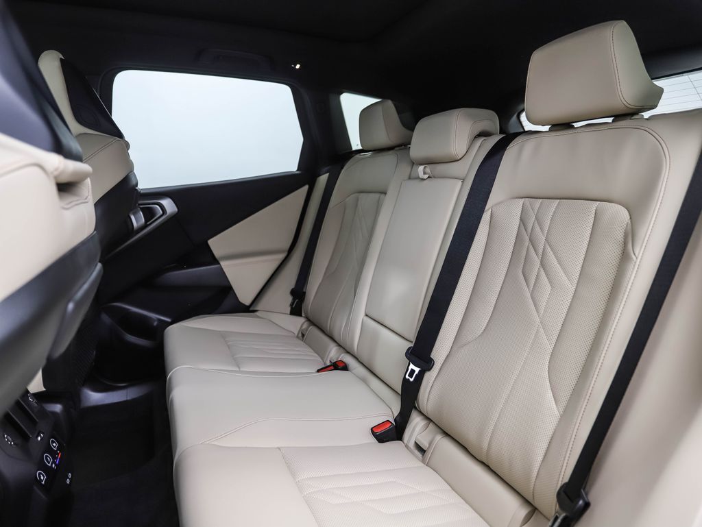 Thumbnail: 2026 BMW X3 - 23